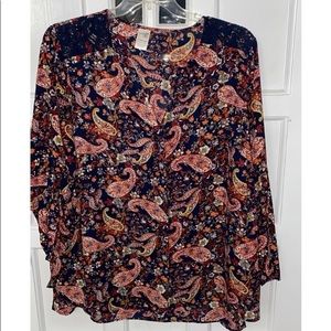Women’s plus size floral top